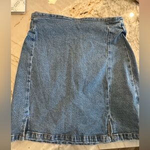 Brandy Melville Jean skirt